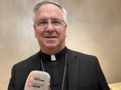 Bp Dolan: wiara i nauka razem w trosce o zdrowie psychiczne