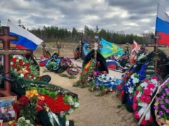 40 proc. więcej nekrologów. „Rekordowe” rosyjskie straty od początku wojny