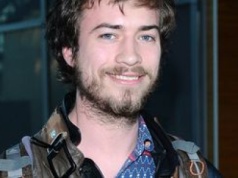 Jan Mela zniknął z show-biznesu. Dziś skupia się na rodzinie