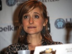 Allison Mack trafiła do sekty. Wciągnęła ją tam koleżanka z planu
