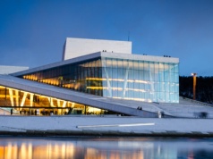 Jeden z najbogatszych krajów bez sylwestra. Znamy powód