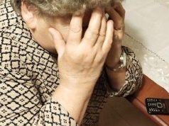 81-latka z Krakowa straciła oszczędności życia. Myślała, że inwestuje w kryptowaluty