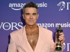 Zmaga się z z dysmorfią ciała. Robbie Williams prezentuje wysportowaną sylwetkę