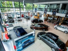 Polski rynek motoryzacyjny w 2025 roku. „Elektryki” z ponad 7% udziałem