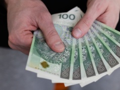 Zwrot nadpłaty podatku PIT. Otrzymałeś takiego maila, lepiej uważaj. Ministerstwo Finansów bije na alarm