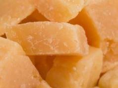 Prawie zawsze ląduje w koszu, a dla Włochów to nie do pomyślenia. Dodają do sosów i zup