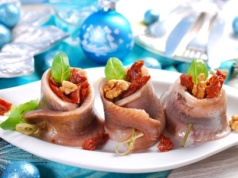 To były kultowe przekąski na Sylwestra w PRL-u. Zaskocz nimi gości