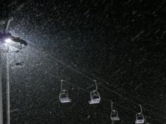 Awaria na stoku narciarskim. Kilkadziesiąt osób utknęło na wyciągu