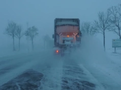 Ślisko na jezdniach – dwa zdarzenia drogowe w powiecie wysokomazowieckim