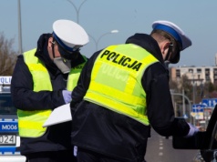 Ten przepis wprowadza w błąd. Kierowcy myślą, że mogą jeszcze jechać