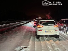 Specjalny komunikat Policji do uwięzionych kierowców na trasie S7