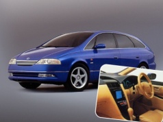 Zapomniany koncept Toyoty, który wyprzedził epokę. W 1995 r. miał maila i nawigację