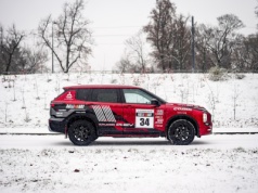 Mitsubishi Outlander PHEV RALLIART – pokaz siły z rajdowym DNA i 306 KM pod maską