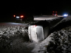 Atak zimy. Zablokowana trasa S7, setki samochodów w zaspach