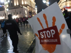 "Katastrofalne konsekwencje". Europoseł grzmi w sprawie groźnej umowy