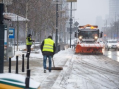 Zima zaatakowała Warszawę. Prognozowane dalsze opady śniegu