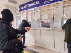 Asystent głosowy i wirtualna poczekalnia do lekarza. NFZ poprawia system