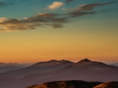 Niebezpiecznie w górach. GOPR: nie ma warunków do wznoszenia toastów