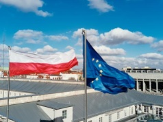 UE łagodzi kurs w sprawie Pakietu Motoryzacyjnego. Branża chwali elastyczność, ale pyta o baterie