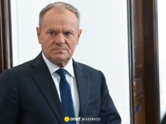 Kryzysowa sytuacja powodziowa. Sztab kryzysowy z udziałem premiera