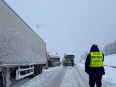 Po paraliżu na S7 rząd uderza w kierowców ciężarówek. Wzmożone kontrole