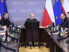 Zwołano sztab kryzysowy. Tusk mówił o „niedobrych numerach” pogody i czarnych scenariuszach