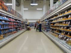 Godziny otwarcia sklepów w Nowy Rok 1 stycznia 2026. Co będzie czynne w Anglii, Walii i Szkocji?