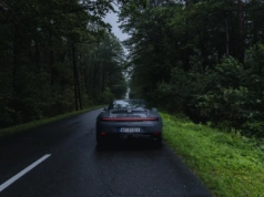 Porsche 911 Targa GTS T-Hybrid: Kiedy przeszłość spotyka przyszłość