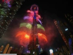 Sylwester w Dubaju. Burdż Chalifa rozświetlona fajerwerkami