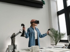 Technostres i FOBO: w 2026 r. technologie znowu zmienią rynek pracy