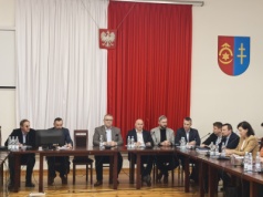 Komunikacja publiczna odpowiedzią na niedogodności związane z budową mostu w Kunowie