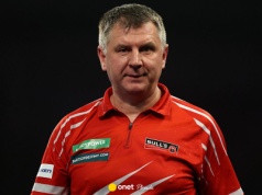 Krzysztof Ratajski po dramatycznej diagnozie znów zachwyca świat. 