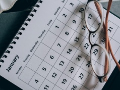 Kiedy wziąć urlop w 2026 roku? Połącz święta z weekendami i podróżuj