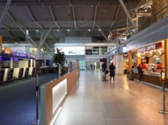 23-latek z Ukrainy zatrzymany na Okęciu. Z zagłuszarkę fal radiowych