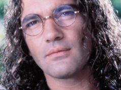 31 lat temu zagrali razem w kultowym filmie. Tak się zmienili Antonio Banderas, Tom Cruise i Brad Pitt