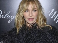 Pokazała się w "nagich" spodniach. To opcja tylko dla odważnych