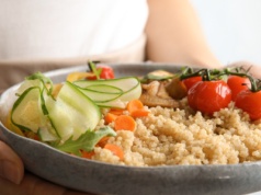 Unikniesz senności i skoków cukru po obiedzie. Tym zastąp ziemniaki