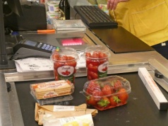 Czy 1 stycznia zrobisz zakupy? Polacy powinni wiedzieć o wyjątkach, tam zastaniesz otwarte drzwi