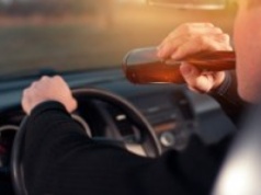 Pijany kierowca potrącił kobietę na chodniku. 37-latka nie żyje