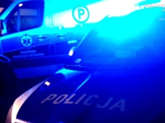 Zdarzenie drogowe w Ustroniu, w Noc Sylwestrową. Sprawca zwiał