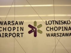 Zatrzymanie na Okęciu. 23-letni Ukrainiec z zagłuszarką