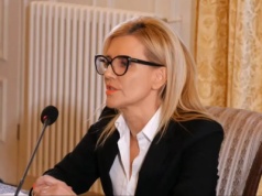 „Było pite?” czy „seksizm”? Nie milkną komentarze po noworocznym wpisie Wrzosek