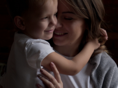 Najważniejsza zasada wychowania. To dzięki niej dziecko ci ufa, nawet mimo błędów