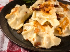 Dajesz takie mięso do pierogów? Nic dziwnego, że wychodzą suche i niesmaczne 