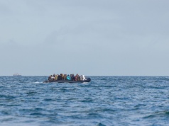 Ponad 41 tys. migrantów pokonało w 2025 roku nielegalnie kanał La Manche