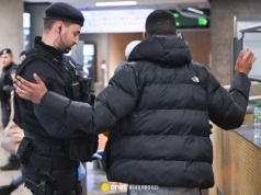 Śluby milczenia jak w mafii, strzelaniny i rzucanie granatami. "Toksyczna męskość" w Niemczech przerodziła się w niespotykaną dotąd przemoc