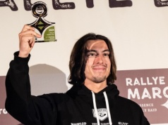 Syn słynnego motocyklisty startuje w Rajdzie Dakar. "Patrzę w telefon, jak sroka w gnat"