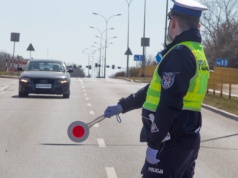 Nowe przepisy dla kierowców w 2026 r. Przed nami bardzo dużo zmian. To nie tylko wyższe kary