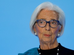 Christine Lagarde zarabia ponad połowę więcej niż ujawnia EBC. I cztery razy tyle, co szef Fed