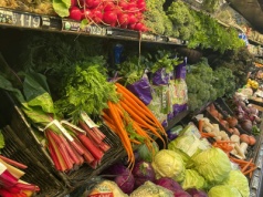 Odpowiedzialne zakupy, kreatywność w kuchni. Niemarnowanie żywności pozwala oszczędzić nawet 3 tys. zł